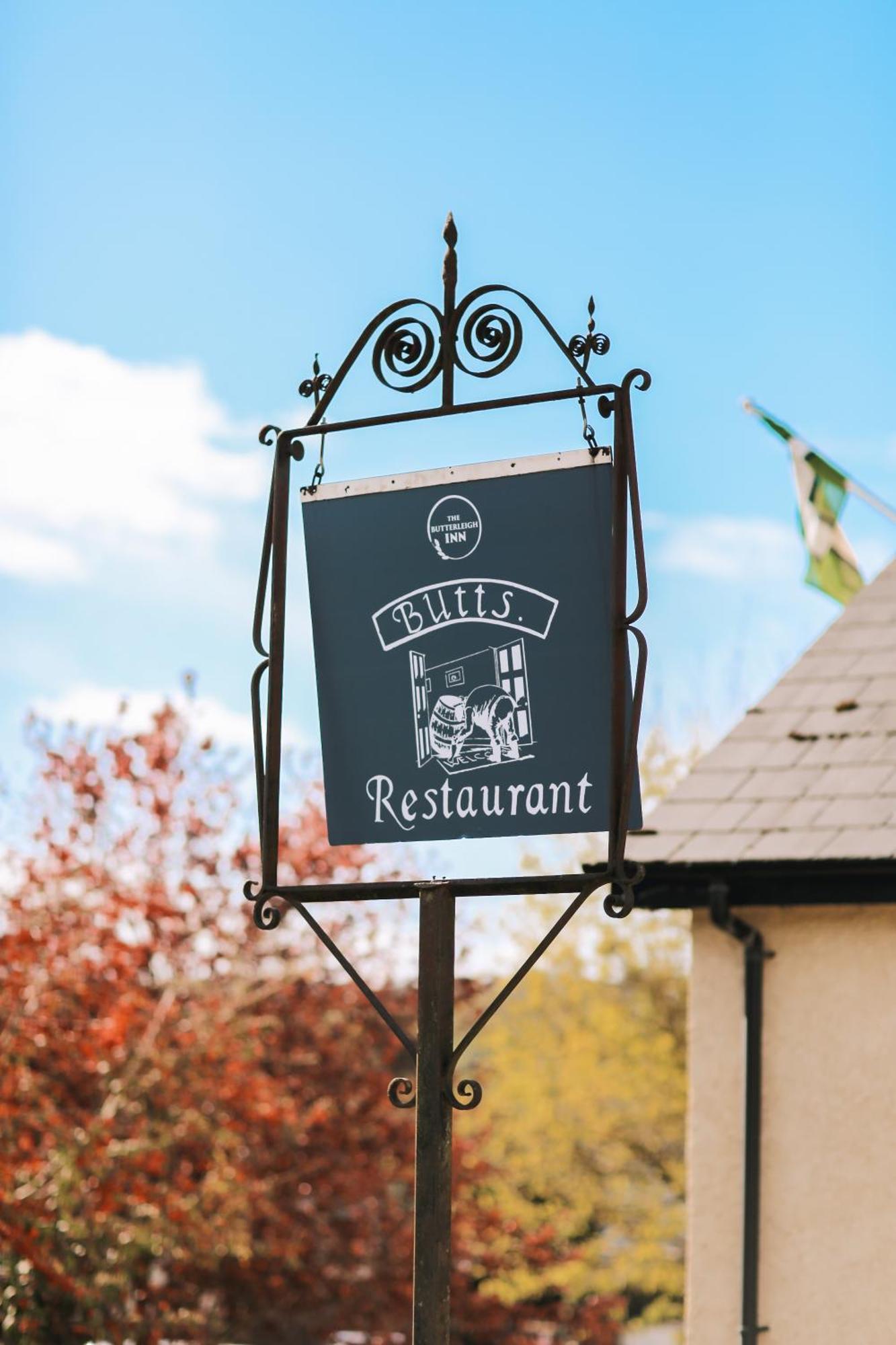 The Butterleigh Inn カロンプトン エクステリア 写真