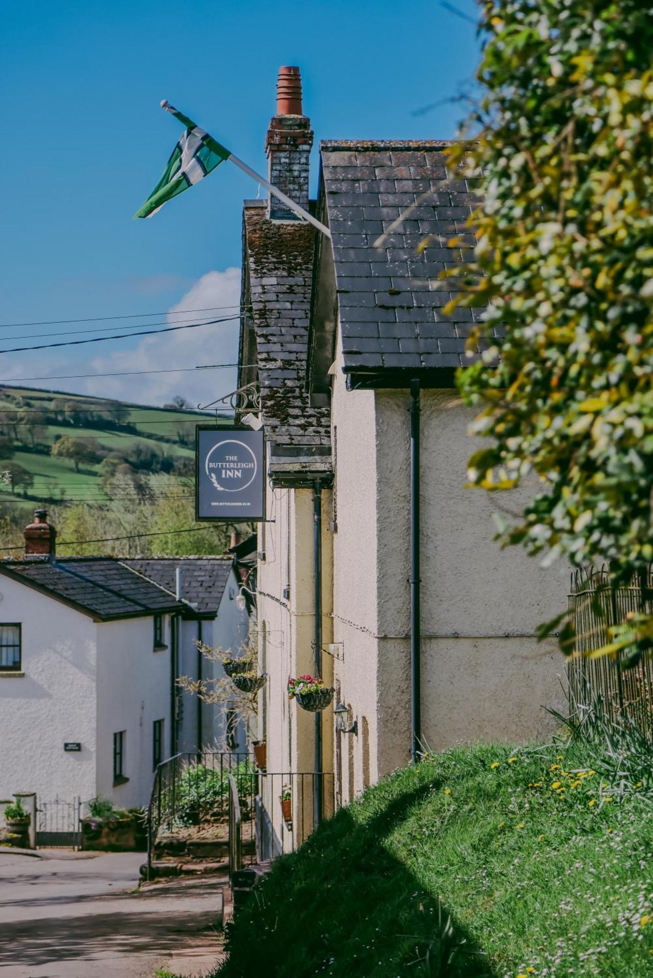 The Butterleigh Inn カロンプトン エクステリア 写真